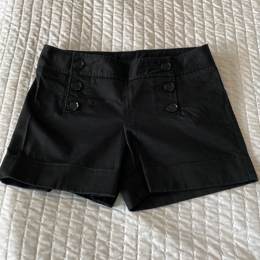 Express black shorts, size 6